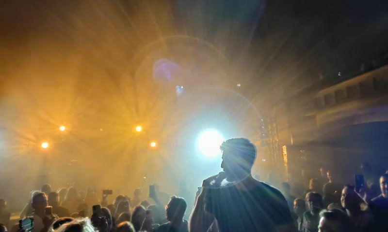 מרגש: עידן עמדי הופיע בבית הכנסת העתיק בברלין