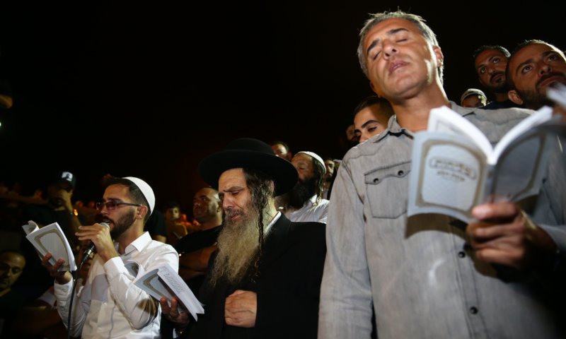 מתחזק: כך קובי פרץ מתכונן ליום הכיפורים&bull; צפו