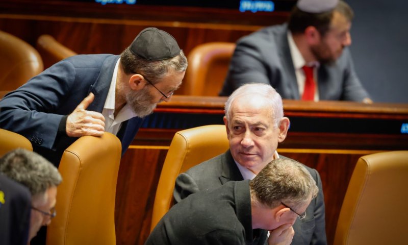 סקר מנדטים: הקואליציה עם הישג אדיר, לפיד מתרסק