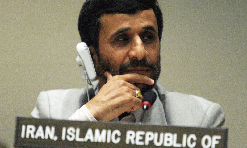 המחווה של אחמדינג'אד והאזהרה של רוחאני