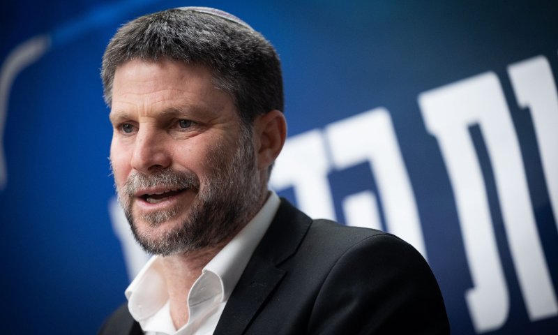 סמוטריץ' לביידן: 'לא נאפשר במעשים ולא בהצהרות'