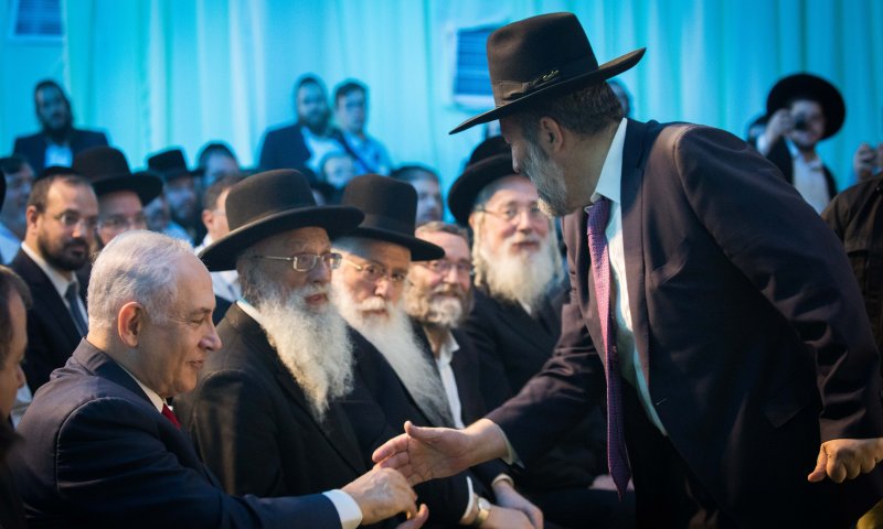 לאחר החג: היום הראשון של המו"מ ממשיך עם החרדים