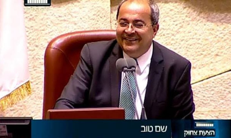 צפו: כשאחמד טיבי התחפש לאבשלום קור