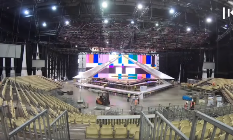 צפו: 21 ימים של הקמת בימת האירוויזיון בדקה