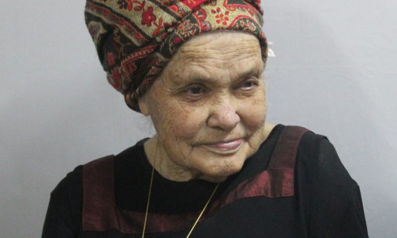 "בגיל 75 עלתה עם מקל את מצדה"