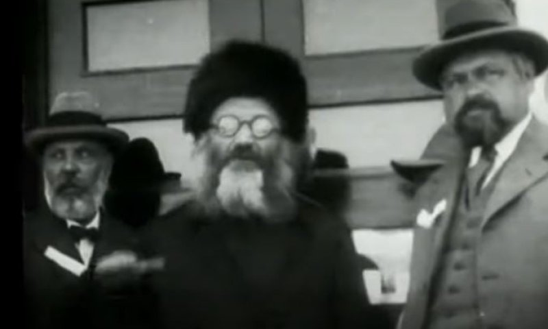 אחרי דחיות רבות: יקודם חוק הנצחת הרב קוק