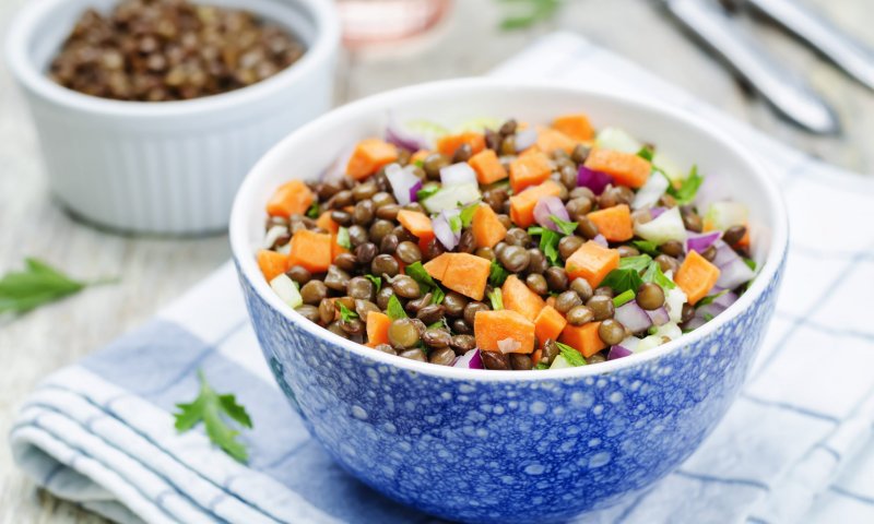 בריא וטעים: מתכון מנצח לסלט עדשים