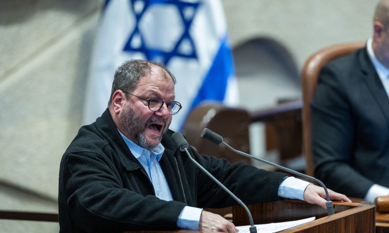 יוסף חדאד: "עופר כסיף, אתה פשוט בושה וחרפה"