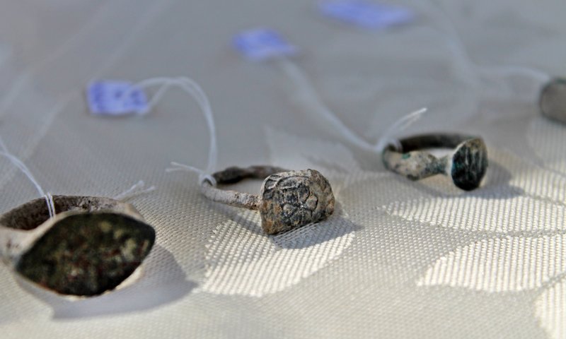 תכשיטי נשים בני כ-900 שנה נמצאו ליד מודיעין