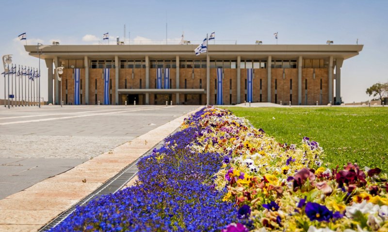 מזל טוב לכנסת | למה היא חוגגת יומולדת בט"ו בשבט?
