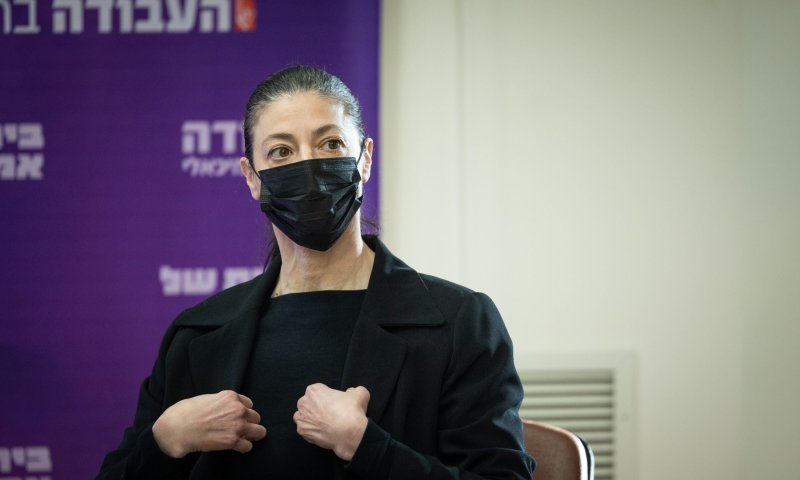 מזכ"ל העבודה תוקף את מיכאלי: "אנטי דמוקרטית"