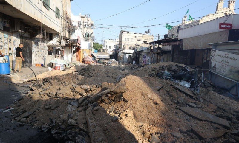 מחשש למטענים: דחפורים של צה"ל חורשים את ג'נין