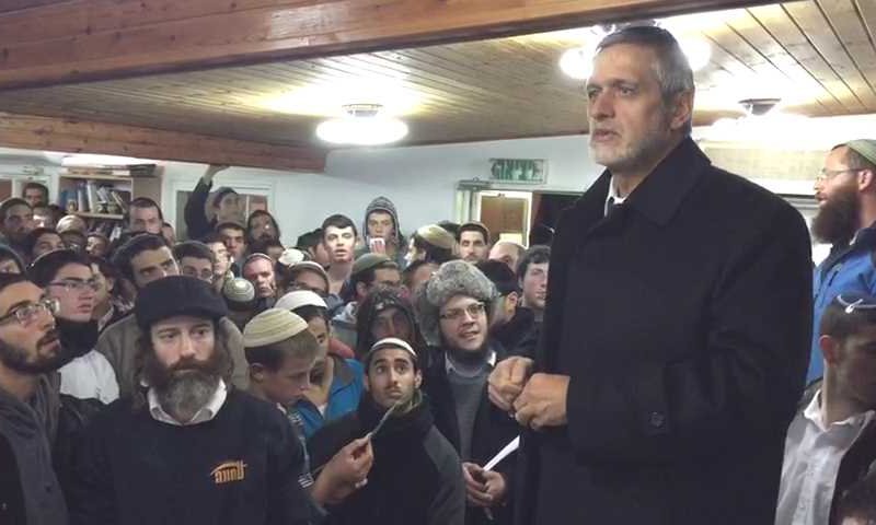 אלי ישי בעמונה: אפשר עדיין למנוע את ההרס