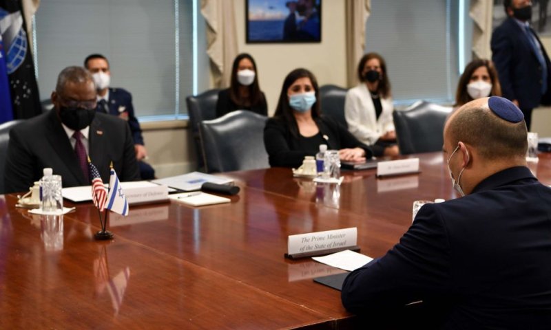 מזכיר ההגנה: מחויבים לביטחון ישראל מפני איראן