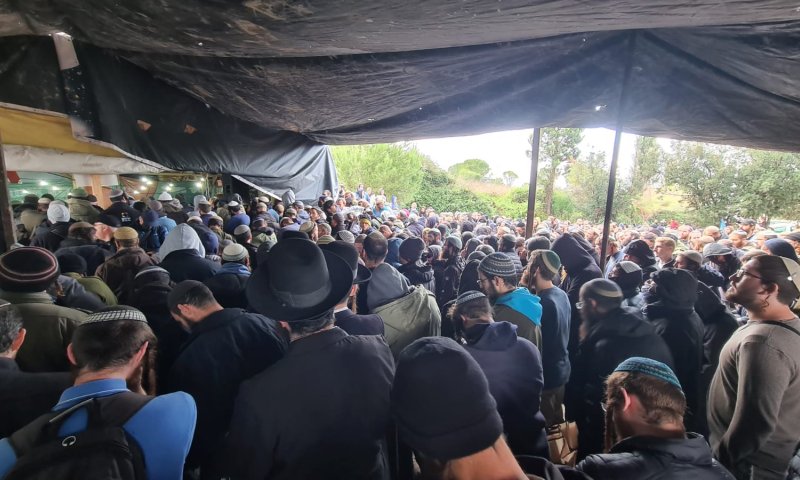 "דם עבדיו יקום": יהודה דימנטמן מובא למנוחות