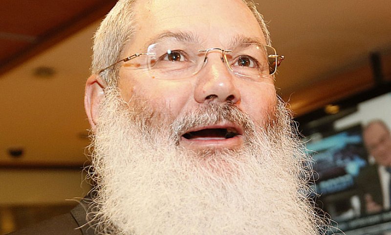 "להפסיק את חילול הכותל הקטן"