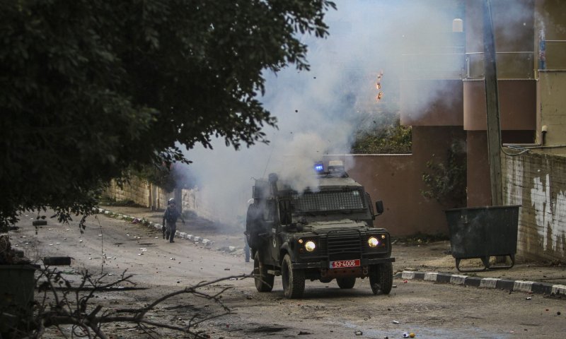 פיגוע בחומש: מחבלים השליכו מטען; שני פצועים במקום