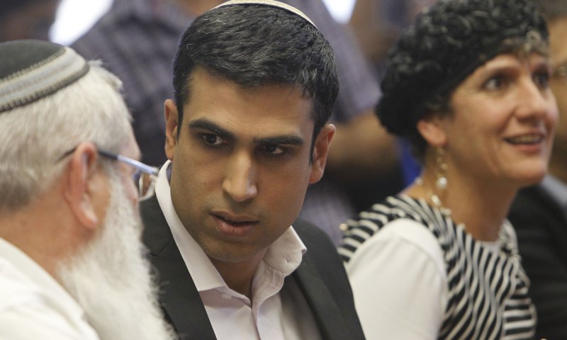 "סתימת פיות והתערבות גסה בחופש הביטוי"