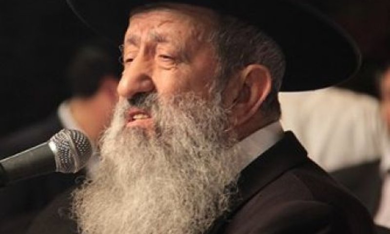 "גבר שמרצה בפני נשים הוא עבריין"