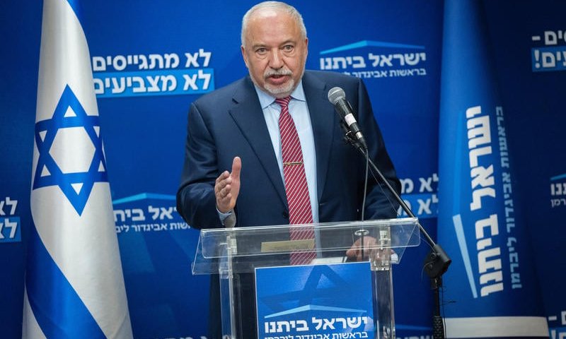 ליברמן על מות הנער החרדי: "ההנהגה השתמשה בו כמגן אנושי"