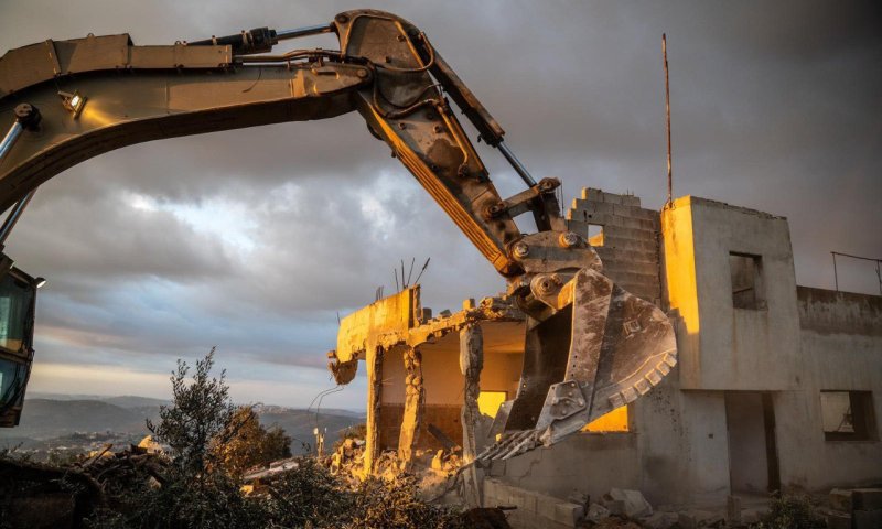 כמעט חצי שנה אחרי: צה"ל הרס את בית המחבל מהפיגוע בצומת הגוש