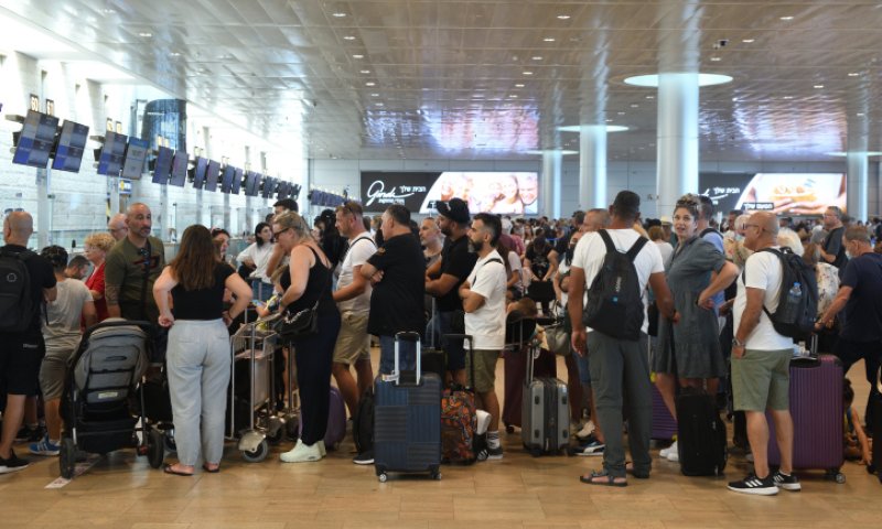 שיבושים בנתב"ג: עיכוב בפריקת והעמסת המזוודות