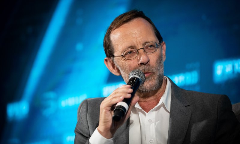 פייגלין: "נכלוליות וחתרנות של הצמד בנטשקד"