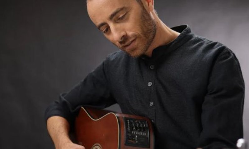 הזמר הסרוג נגד גלגלצ: "זה לא המקום לשירים שלי"