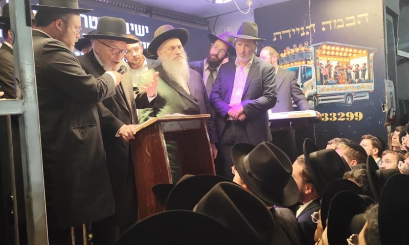 המנהיג החרדי איים: "אם לא תהיה ברירה כל הציבור יצטרף". צפו