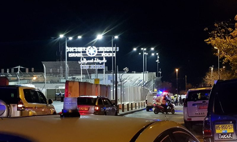 פיגוע דקירה בירושלים: שני פצועים קל, המחבל נוטרל