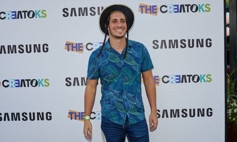 כוכב הטיקטוק: 'אני לא חרדי ולא חילוני- אני יהודי מאמין'