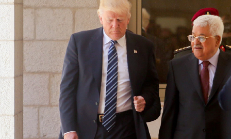 חכו עם החגיגות: ההבטחה של טראמפ לאבו מאזן