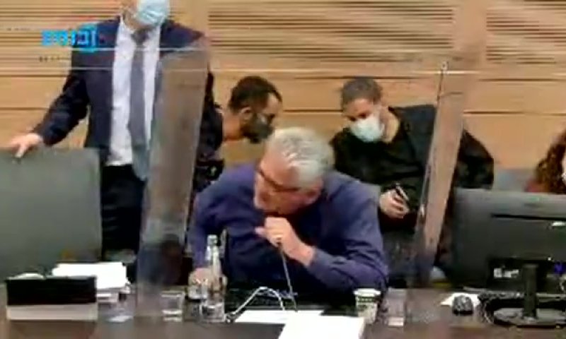 קרעי: "אתה ממריד", אבידר: "המשפחה שלך מתביישת"