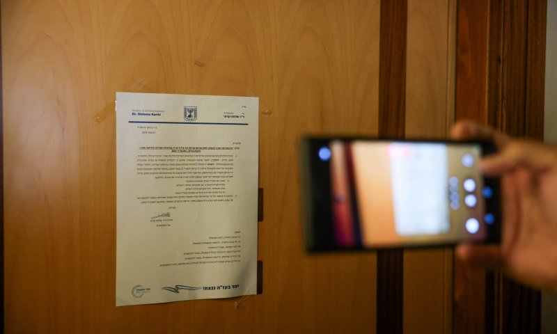 מקומם: בית המשפט קיצר את סגירת אל-ג'זירה לחודש