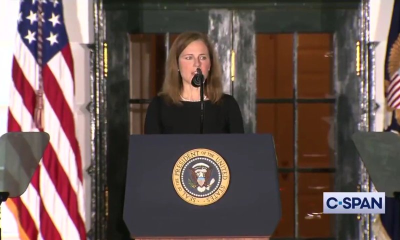 ניצחון אדיר לטראמפ: השופטת השמרנית הושבעה