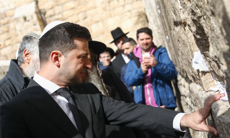 נשיא אוקראינה הזמין את רה"מ בנט לביקור