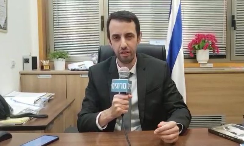 קלנר: "שיקולים של מפלגה מתפרקת, גדול על בני גנץ"