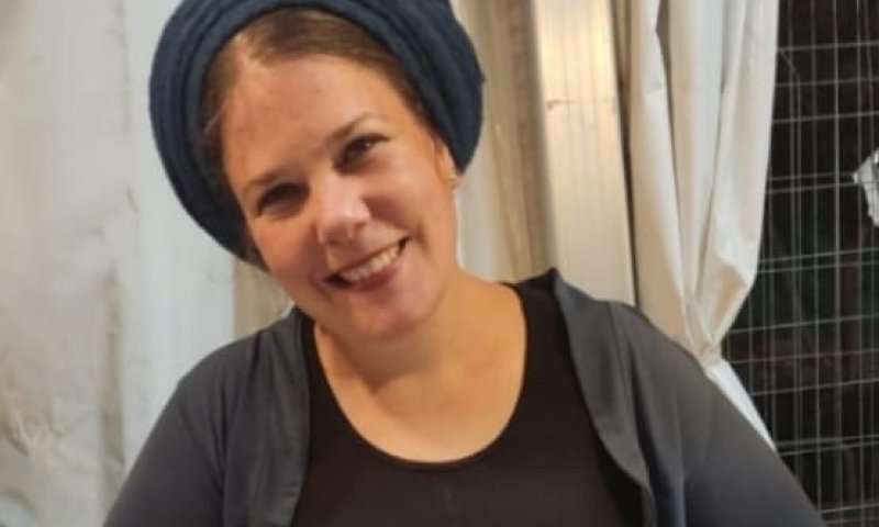 כבוד למגזר: הסופרת הסרוגה זכתה בפרס עמיחי