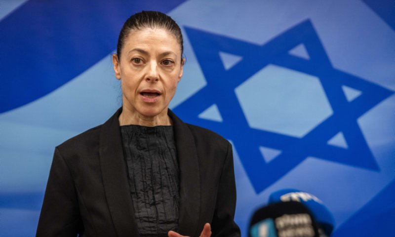 "נתניהו מוכר את משרדי הממשלה כמו סוחר רהיטים"