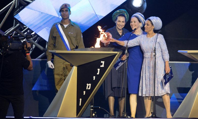 "לכבוד בנינו": המשואה המרגשת של שלוש האמהות