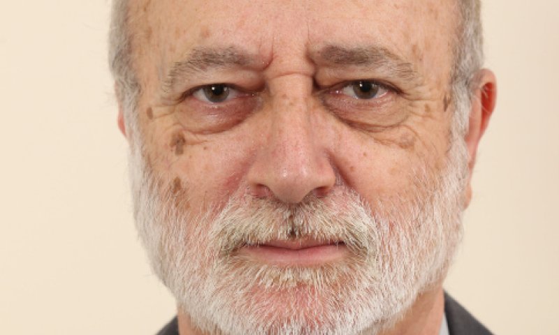 "אבא היה בוכה מתוך השינה ביידיש, אני הייתי מתחבא"