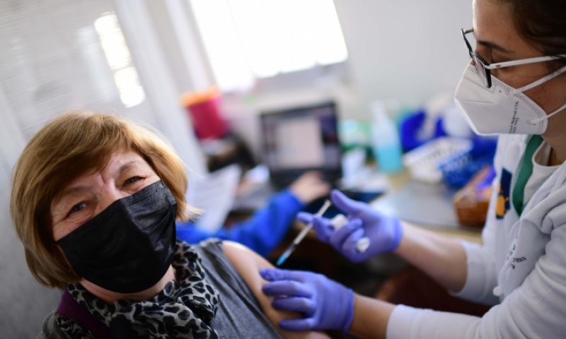 בלי איומים: ככה מגדילים את אחוז המתחסנים לקורונה