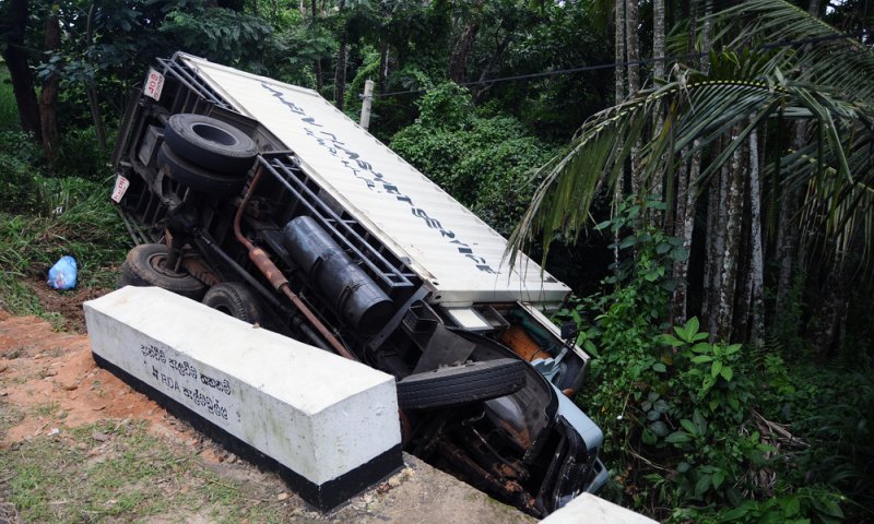 שמונה ישראלים נפצעו בתאונת דרכים בסרי לנקה
