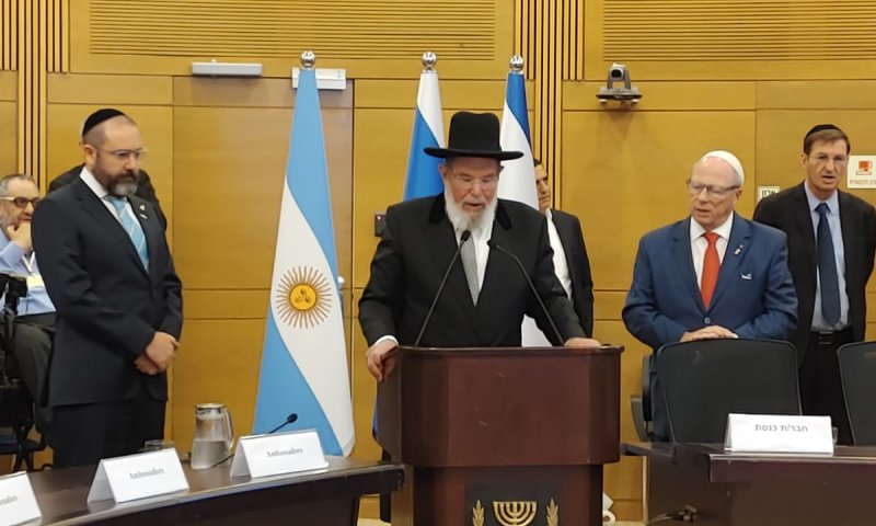 הרב הראשי על אנטישמיות: "ההישרדות של ישראל היא אלוקית"