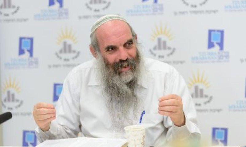 הרב שפירא:'הציונות הדתית עוברת תהליך של חילון'