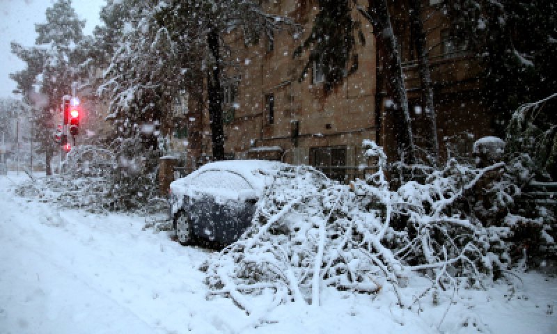 הרב לאו: להמשיך את חילוץ הנהגים גם בשבת