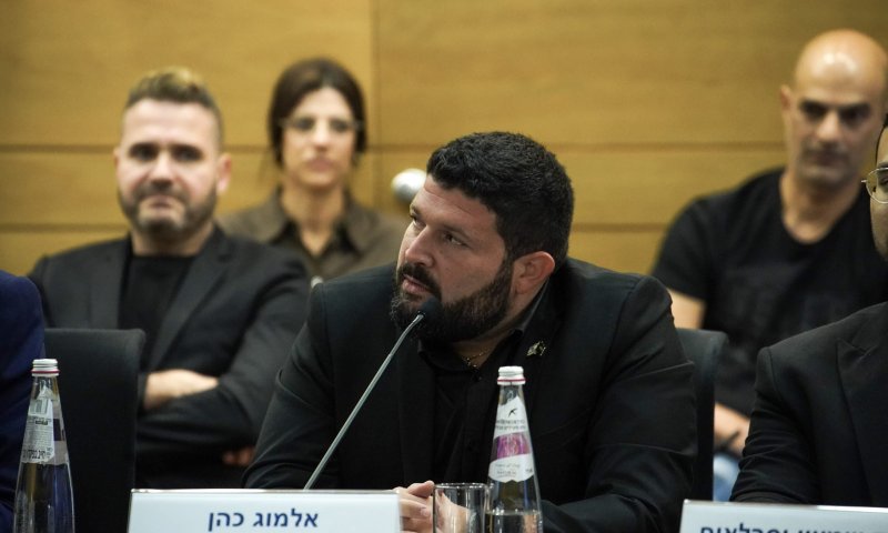 אחרי פארסת המינוי: מה יעשה אלמוג כהן?