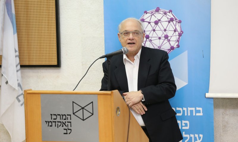 "מי שכל הזמן הולך על הגבול נופל בסוף"
