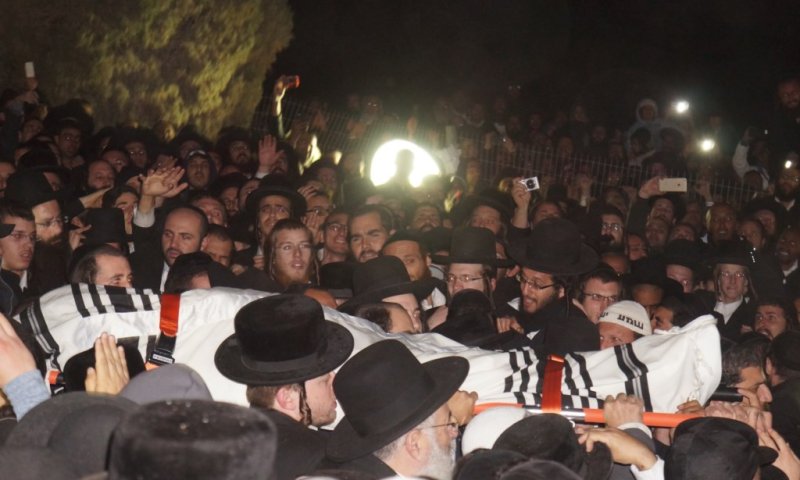 גלריה: אלפים בהלווית מוהרא"ש הצדיק מיבנאל