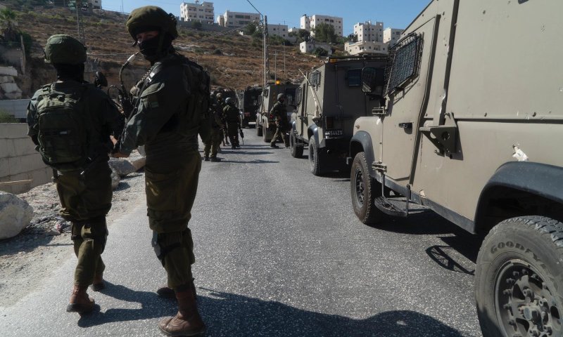 דובדבן עצרה חולית מחבלים שיידו סלע, ממנו נפצע מ"פ